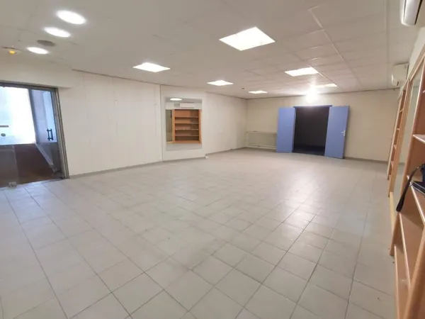AVIGNON IM - LOCAL PROFESSIONNEL