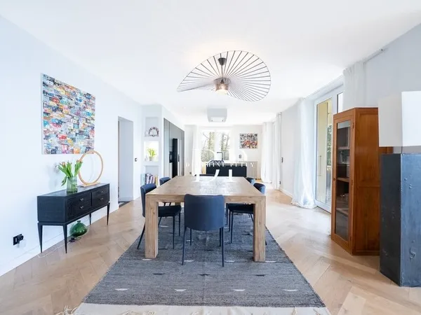 Maison à vendre 6-7 pièces de 246 m2 LUCINGES (74) Terrain d'env. 10'000 m2