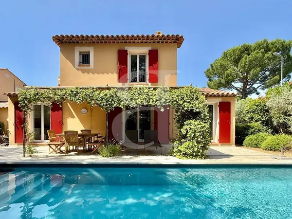 Magnifique villa avec piscine à Saint Rémy de Provence