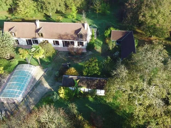 Longère du XVIe sur 27917m² de terrain dont 5000 constructible