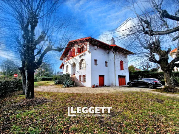 Maison 12 pièce(s), PESSAC