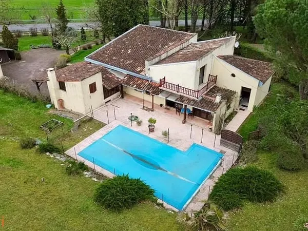 Maison d architecte avec piscine