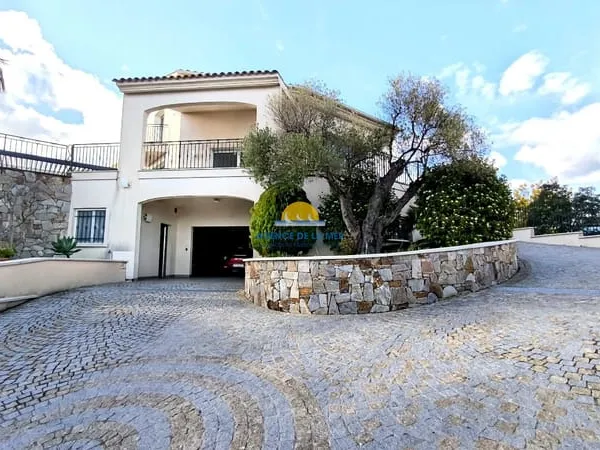 SAINT AYGULF VILLA VUE MER
