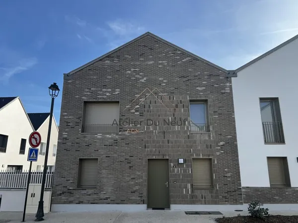 À Coupvray, maison 5 pièces - 110 m2 avec jardin et parkings