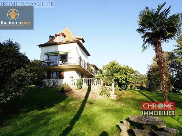Maison 7 pièces 136 m²