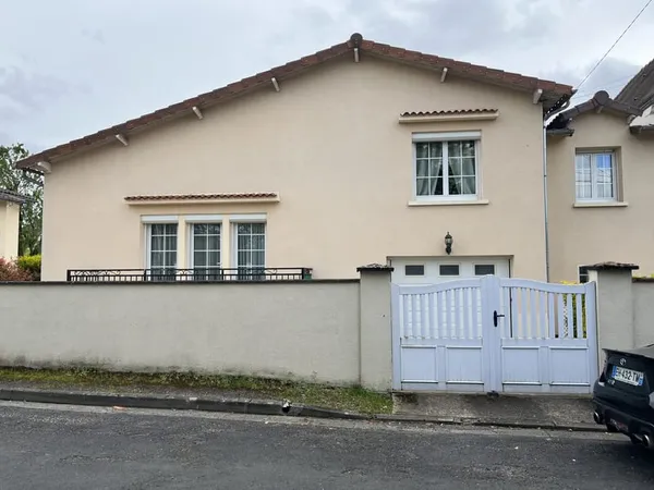 BELLE MAISON F5 EN BORDURE DE VIENNE AU CALME