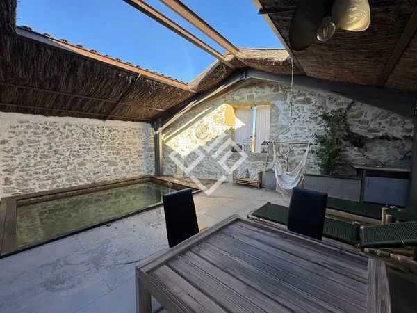 Léa Maison vigneronne avec deux dépendances