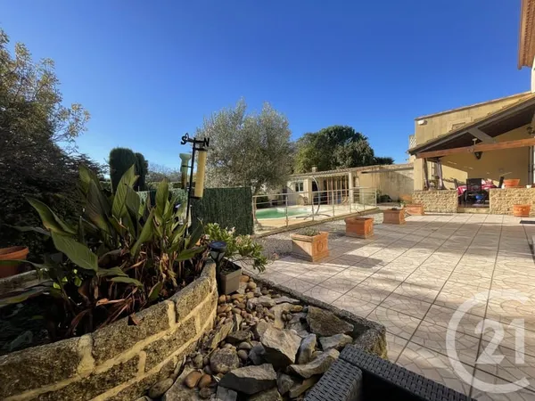 Maison 9 pièces 200 m²