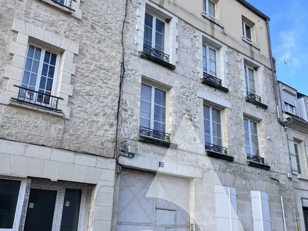 A VENDRE APPARTEMENT 2 CHAMBRES CENTRE VILLE CREPY EN VALOIS