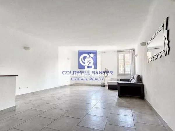 DUPLEX T3 de 81 m² FREJUS CENTRE