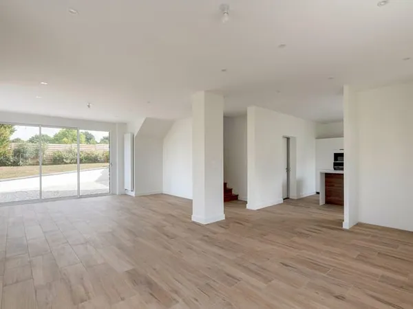 Maison indépendante à vendre à Chavagne - 6 pièces, 4 chambres