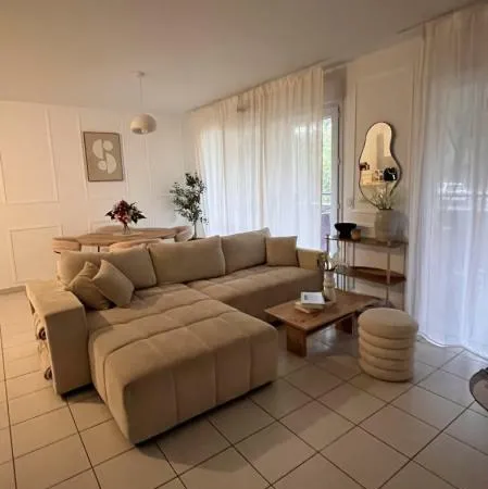 Appartement 2 pièces à Saint-raphael (83700)