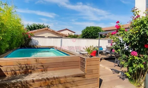 Maison familiale rénovée 145 m² 4 chambres suite parentale terrasse Misérieux 01600
