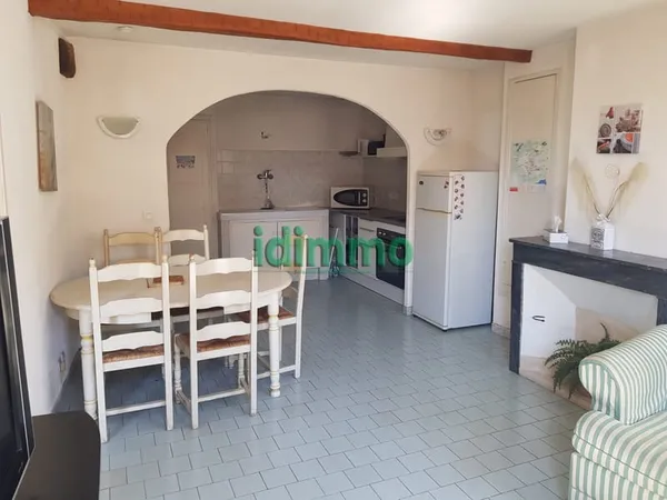Draguignan centre bel F2/3 bon état lumineux calme 94340EUR cr