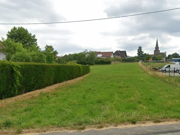 Grand terrain à bâtir / Possibilité 2 parcelles de 9.5 ares