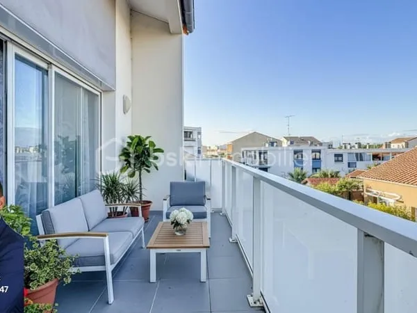 *** Magnifique Appartement T3 de 2016 avec terrasse et parking privatif à PALAVAS ***