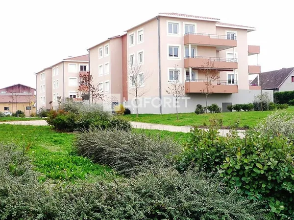 Parking / box Peronnas 12 m2