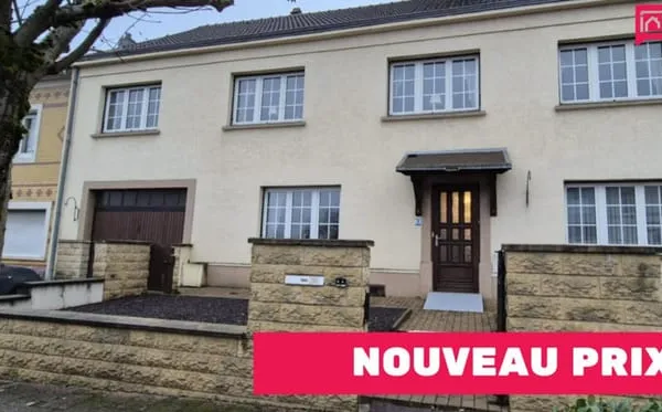 À Vendre : Maison de 7 Pièces sur Terrain de 807 m²