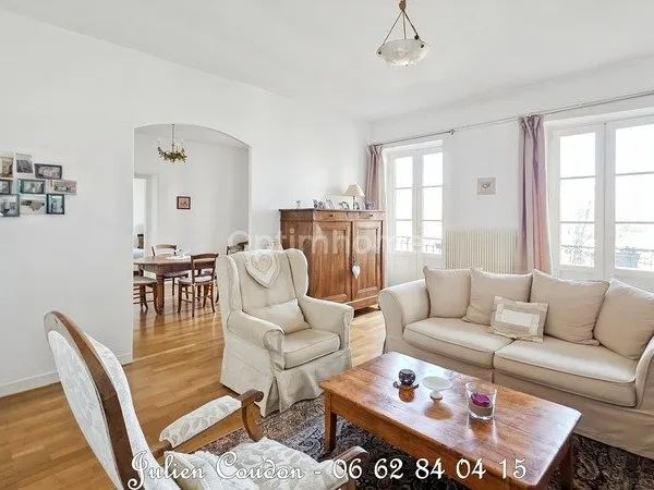 Royat centre thermal - 138 m² - 3 chambres - Balcon filant - Charme 1890