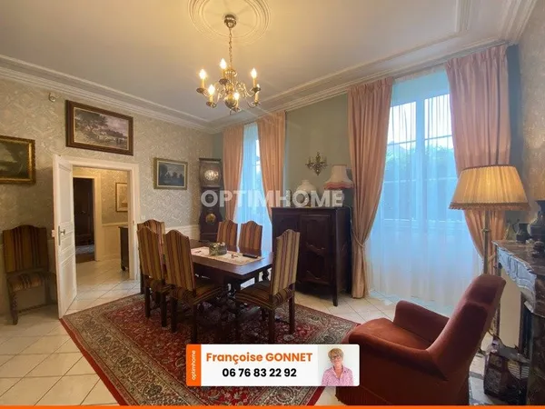Maison de caractère - 5 pièces - 145 m² - 133 000 € - CHATEAUMEILLANT