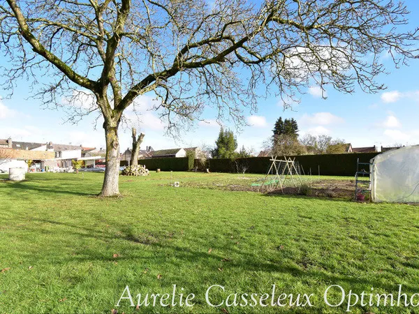 Maison en Centre ville de TERGNIER 298m², 6 chambres, bureau, 2 garages, piscine terrain 2989m²