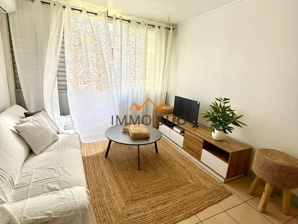 T4 DUPLEX MEUBLE ET RENOVE - 70 m2 LES ABYMES
