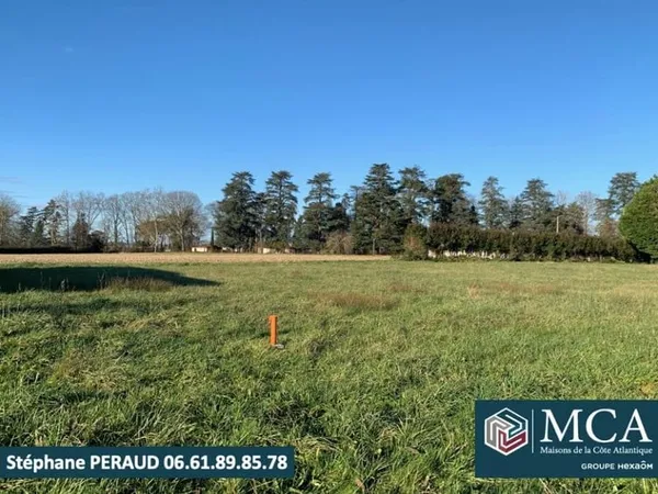 Terrain 650 m²