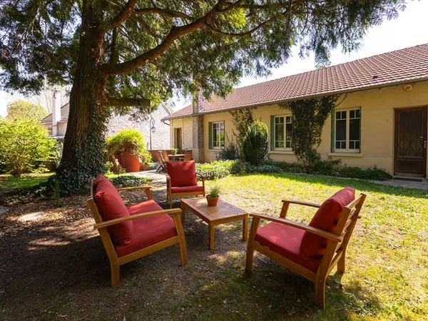 Maison familiale de 225 m² avec vue sur La Tour Eiffel