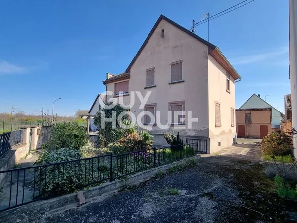 Maison d'habitation 151 m² sur 4,27 ares de terrain SELESTAT avec jardin