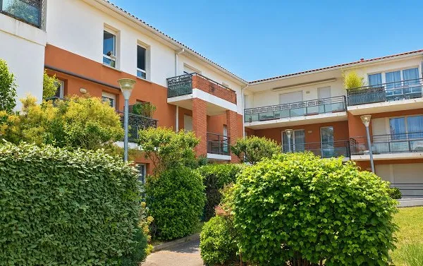 31270 CUGNAUX: loue appartement T2