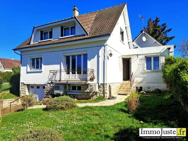 Maison individuelle - 4 chambres - 2 séjours - Sous-sol