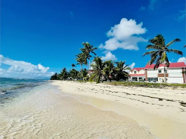 MAISON DE PLAGE FACE A LA MER A ST FRANCOIS