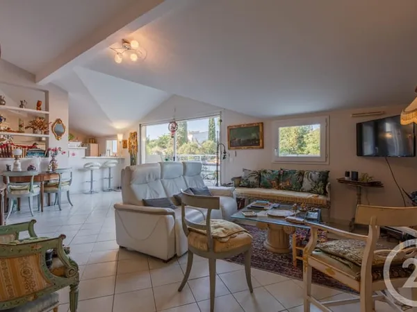 Appartement 3 pièces 81 m²