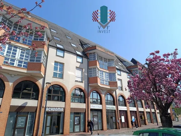 T2 meublé , residence sécurisée, ascenseur,centre ville,balc