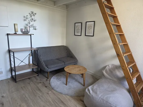 Studio meublé Courbevoie