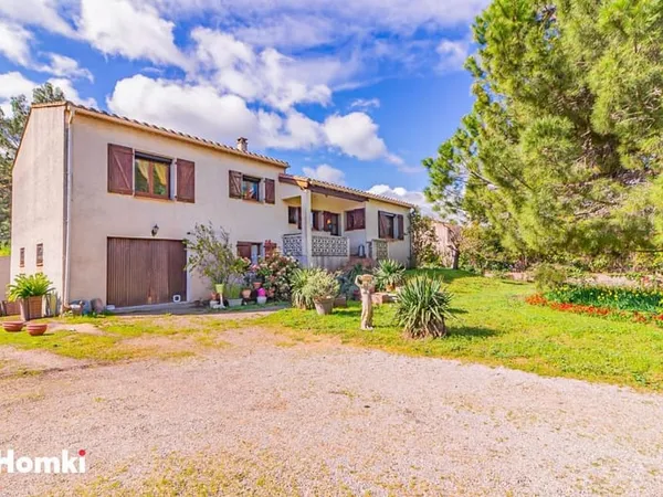 Maison/Villa T5 de 125 m2 à Barbaira 11800