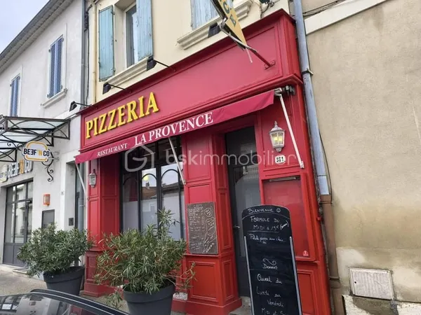 À VENDRE - RESTAURANT + MURS + APPARTEMENT - CAVAILLON