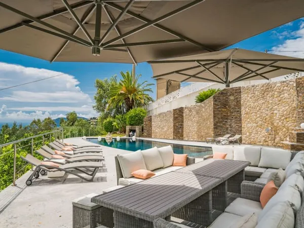 Mandelieu-la-Napoule Villa contemporaine de prestige avec