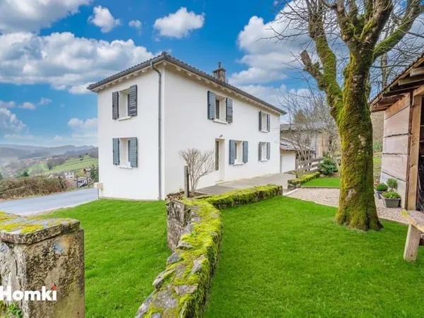 Maison/Villa T5 de 105 m2 à Saint-Clément-de-Vers 69790