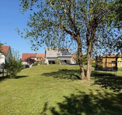 VIAGER MAISON 120 M2 sur 16 ares TERRAIN CONSTRUCTIBLE