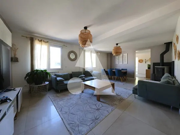 Maison 7 pièces - 5 chambres