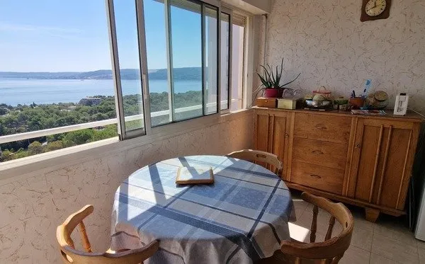 VUE PANORAMIQUE T5 AVEC TERRASSE + DOUBLE GARAGE(option) et CAVE!