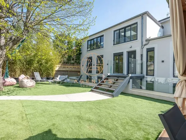 Maison 5 pièces entièrement rénovée avec de belles prestatio