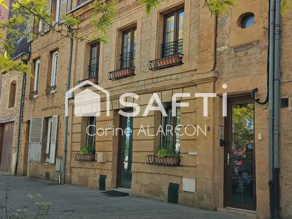 Appartement duplex chaleureux avec terrasse , Cave, Grenier et Garage à charleville-mézieres