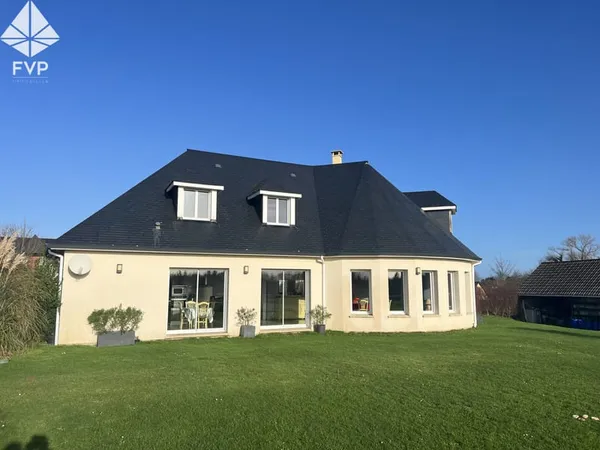 A vendre SENNEVILLE sur FECAMP Habitation plain pied T8 ter