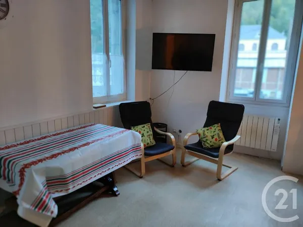 Studio 1 pièce 25 m²