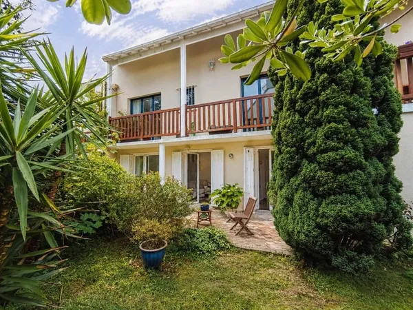 MONSELET PROCÉ MAISON FAMILIALE JARDIN GARAGE