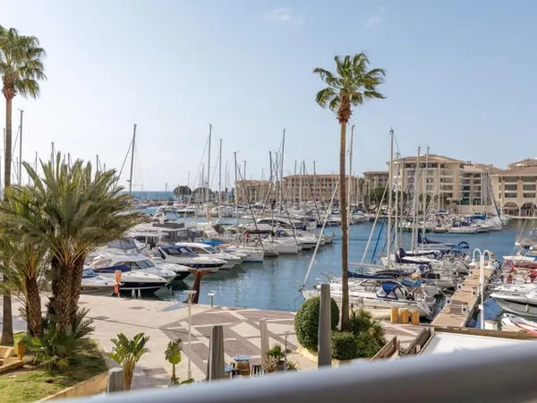 Vue Mer & Port Imprenable - 4 Pièces d'Exception - Port de Fréjus