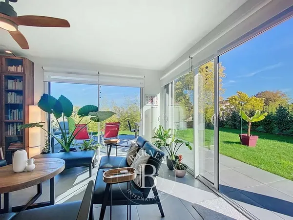 Évian-les-Bains - Appartement T3 RDJ de 76,32 m² - Jardin - Terrasse - 2 chambres
