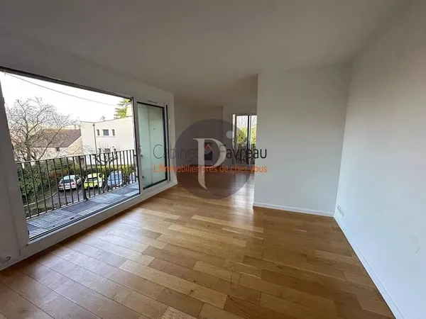 94240 - L HAY LES ROSES - APPARTEMENT - 4 PIECES - 74m2 - BALCON - PARKING - CALME